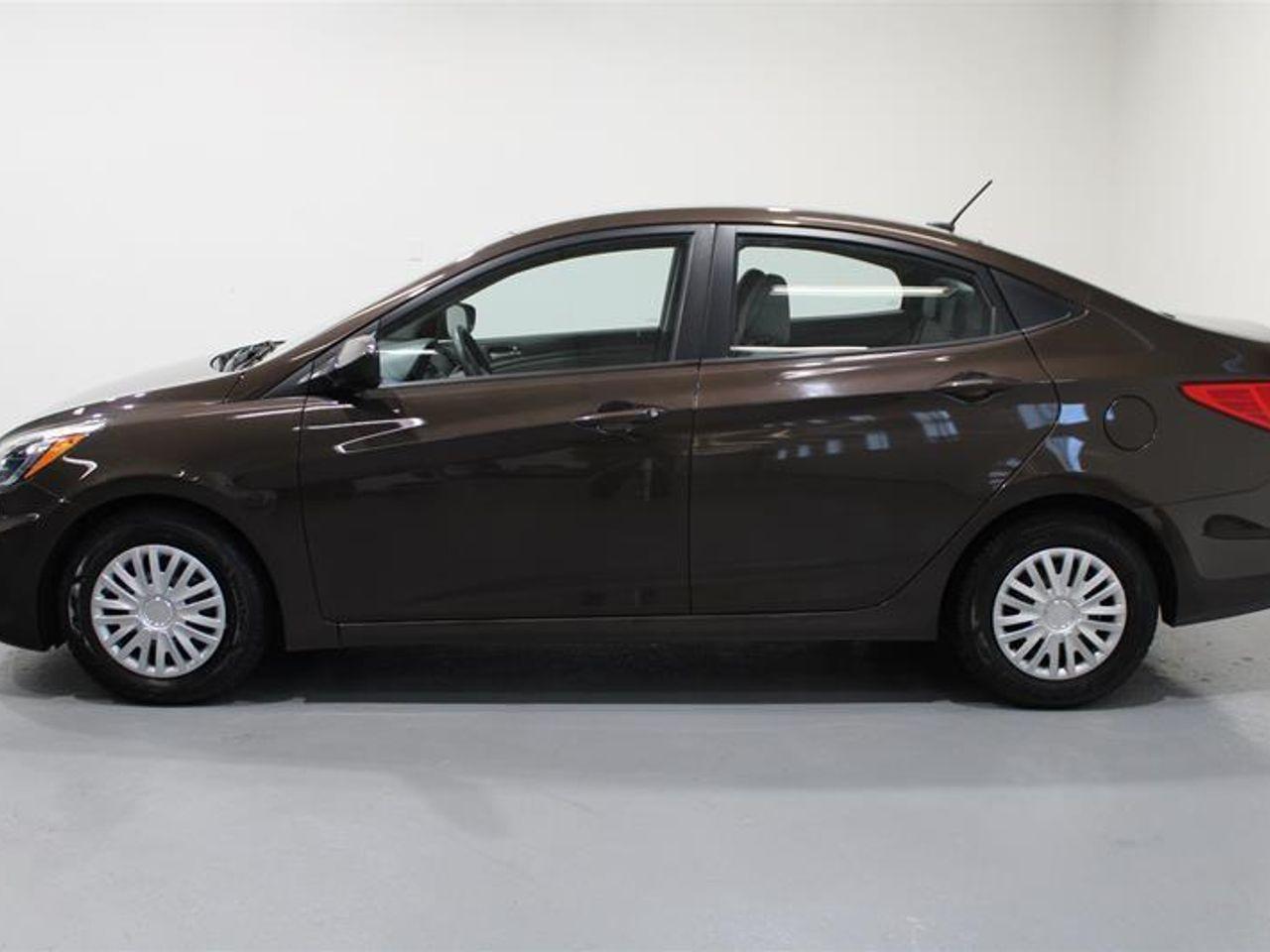 2015 Hyundai Accent -1