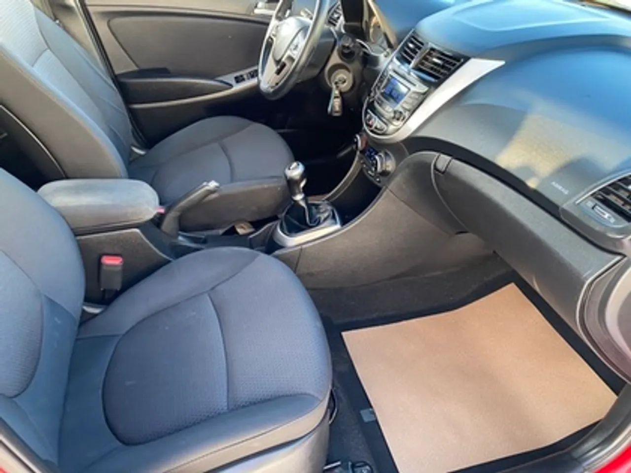 2015 Hyundai Accent GLS-4