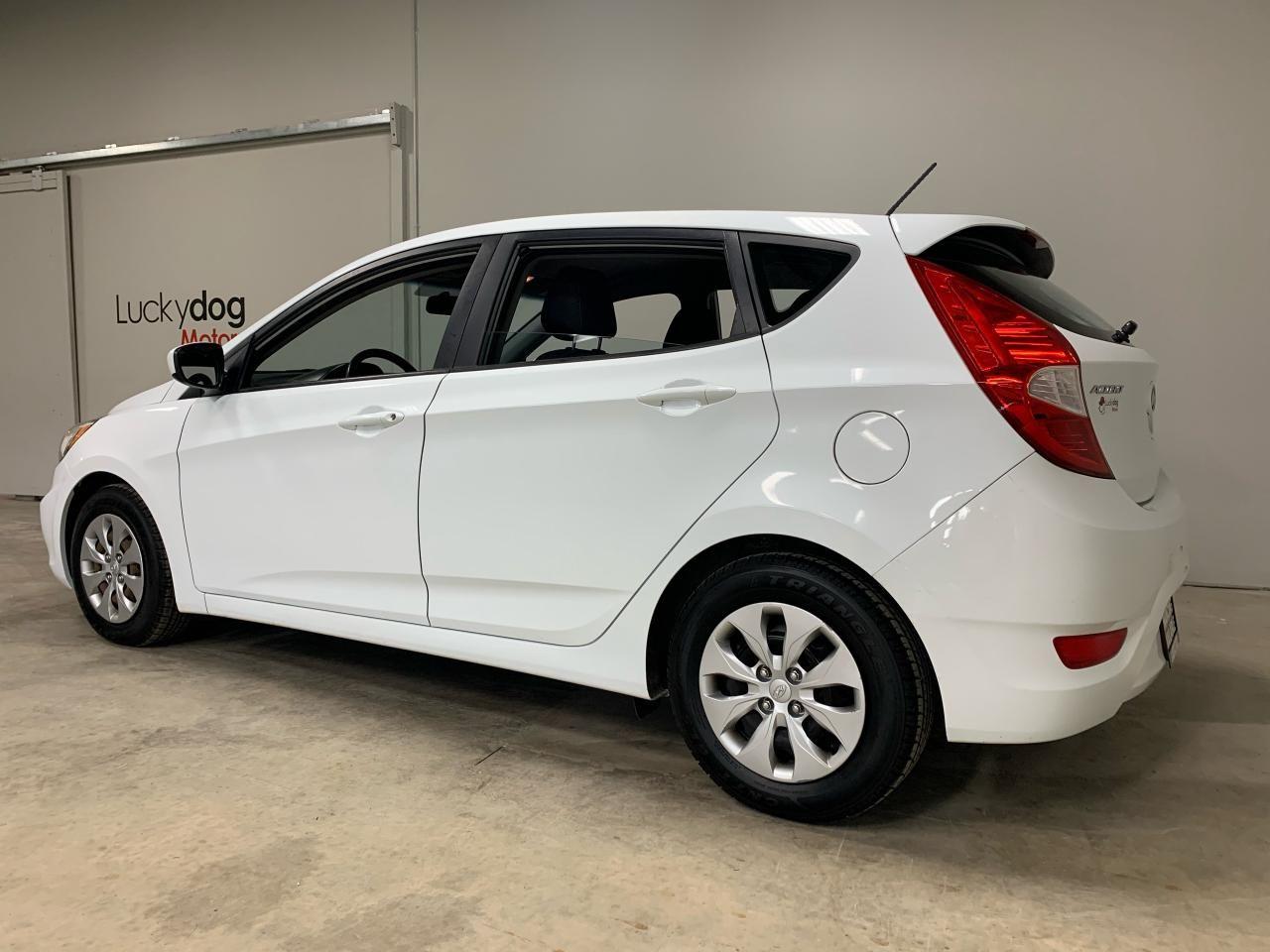 2015 Hyundai Accent GL-4