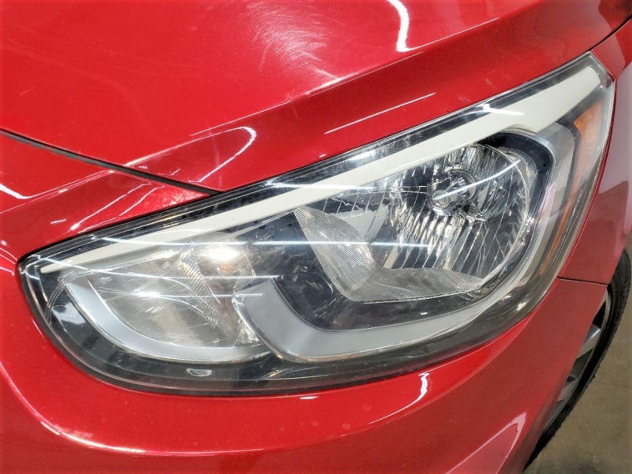 2015 Hyundai Accent L-2