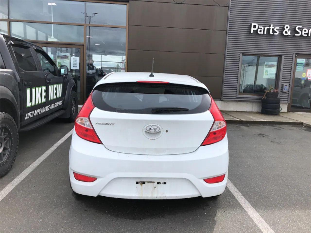 2015 Hyundai Accent -3