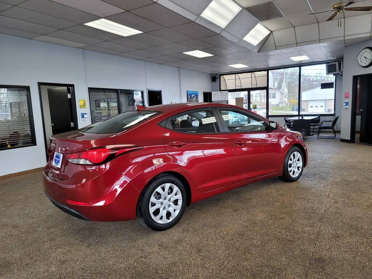 2015 Hyundai Elantra GL-4