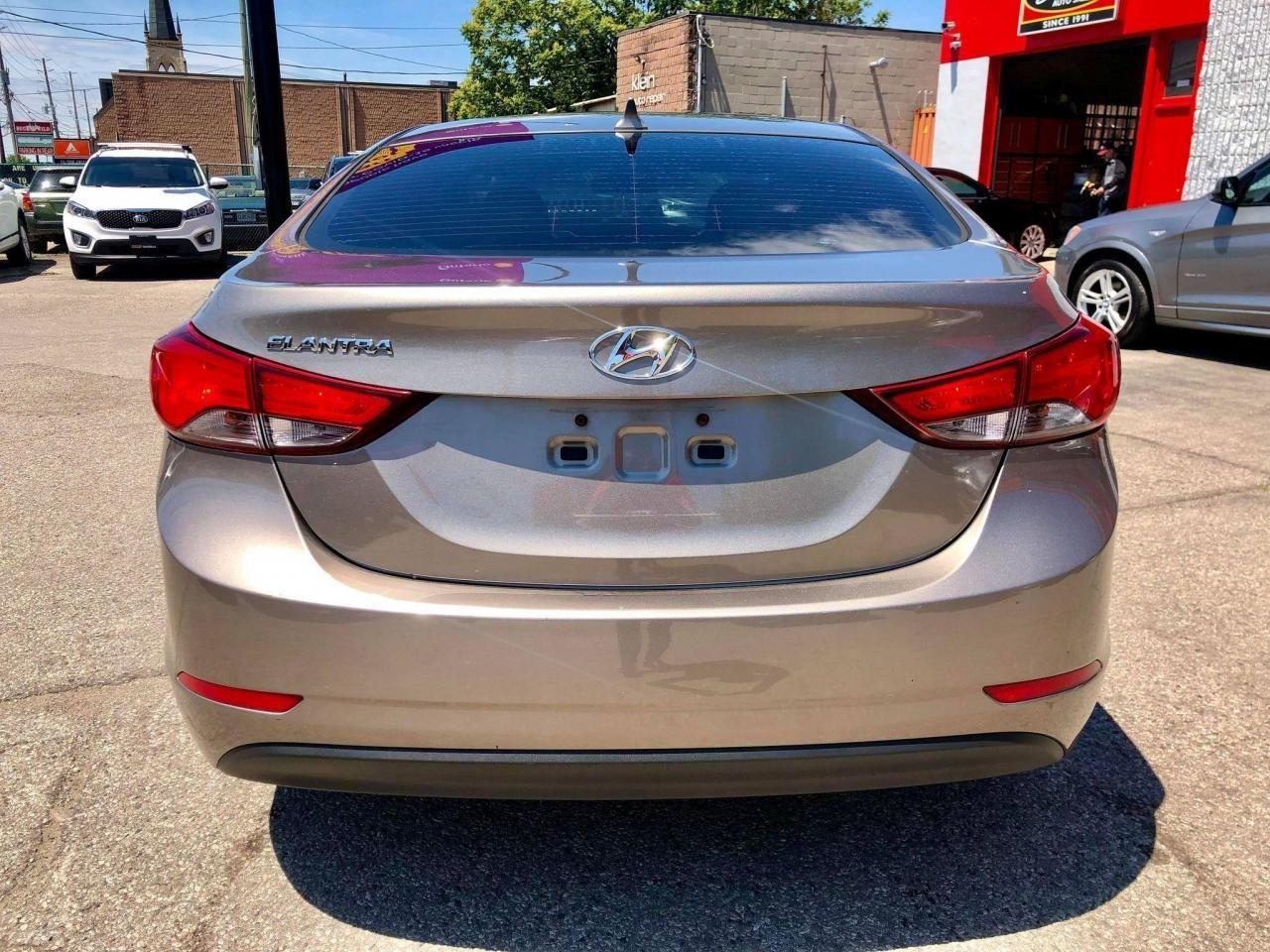 2015 Hyundai Elantra GL-4