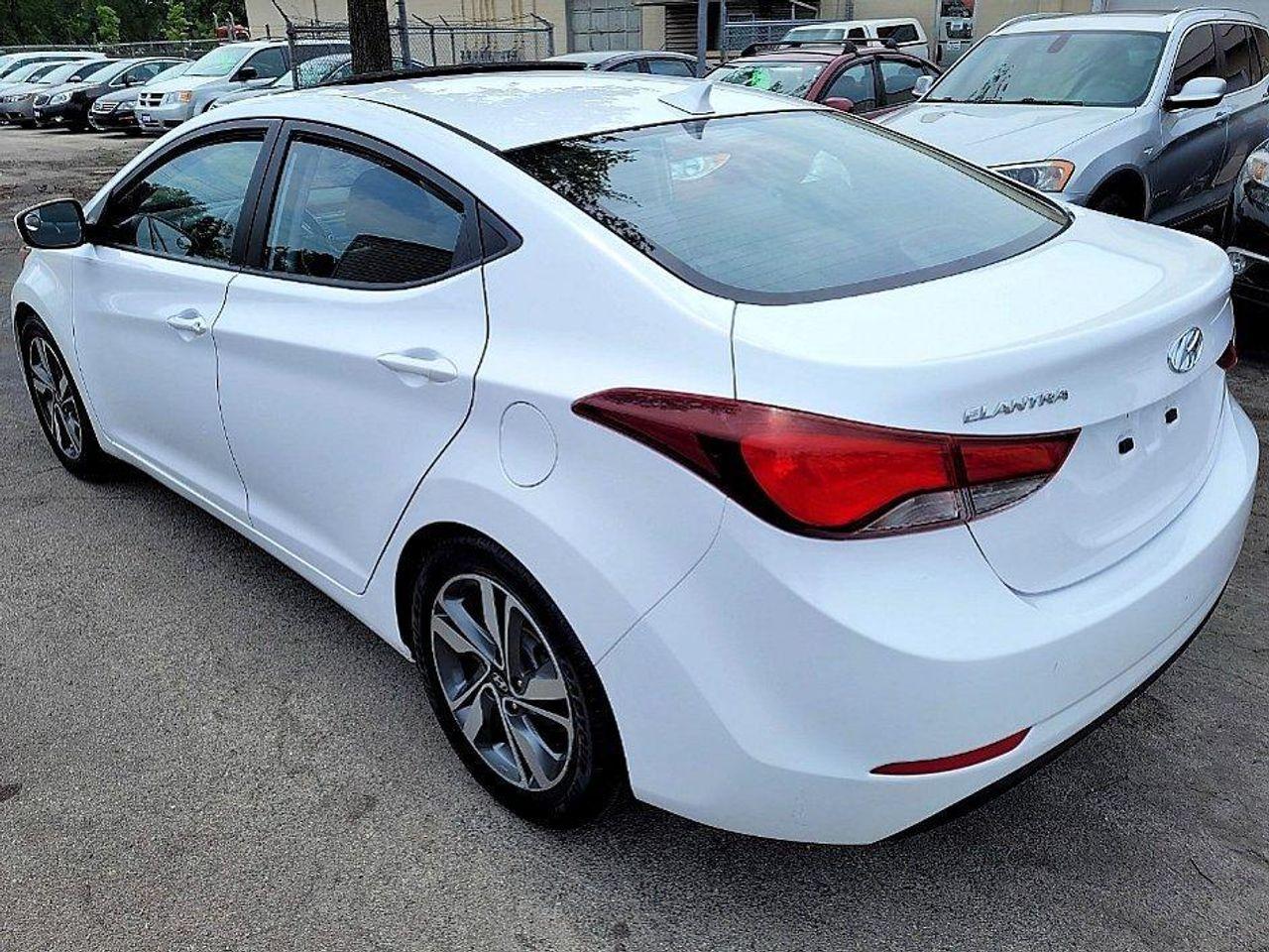 2015 Hyundai Elantra Limited-3