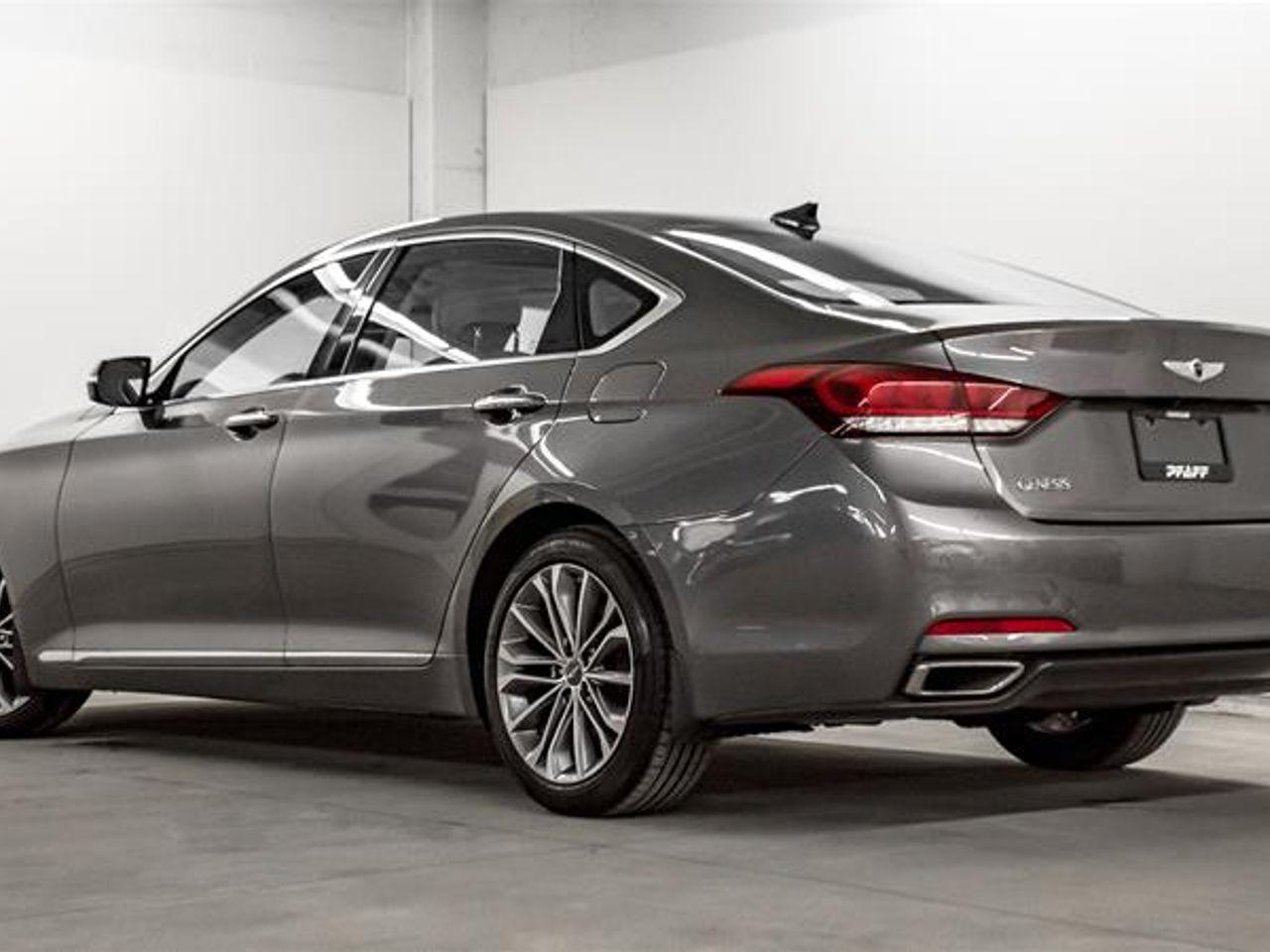 2015 Hyundai Genesis Luxury-4