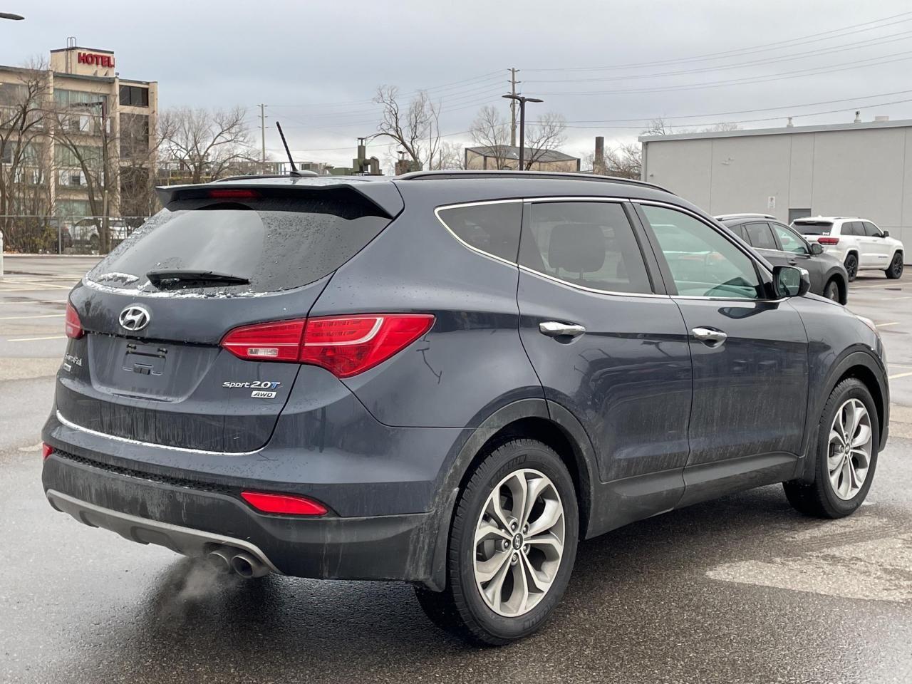 2015 Hyundai Santa Fe Limited-2