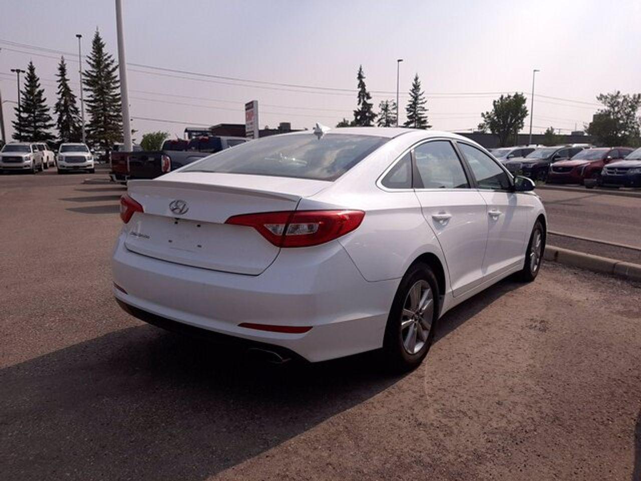 2015 Hyundai Sonata SE-3