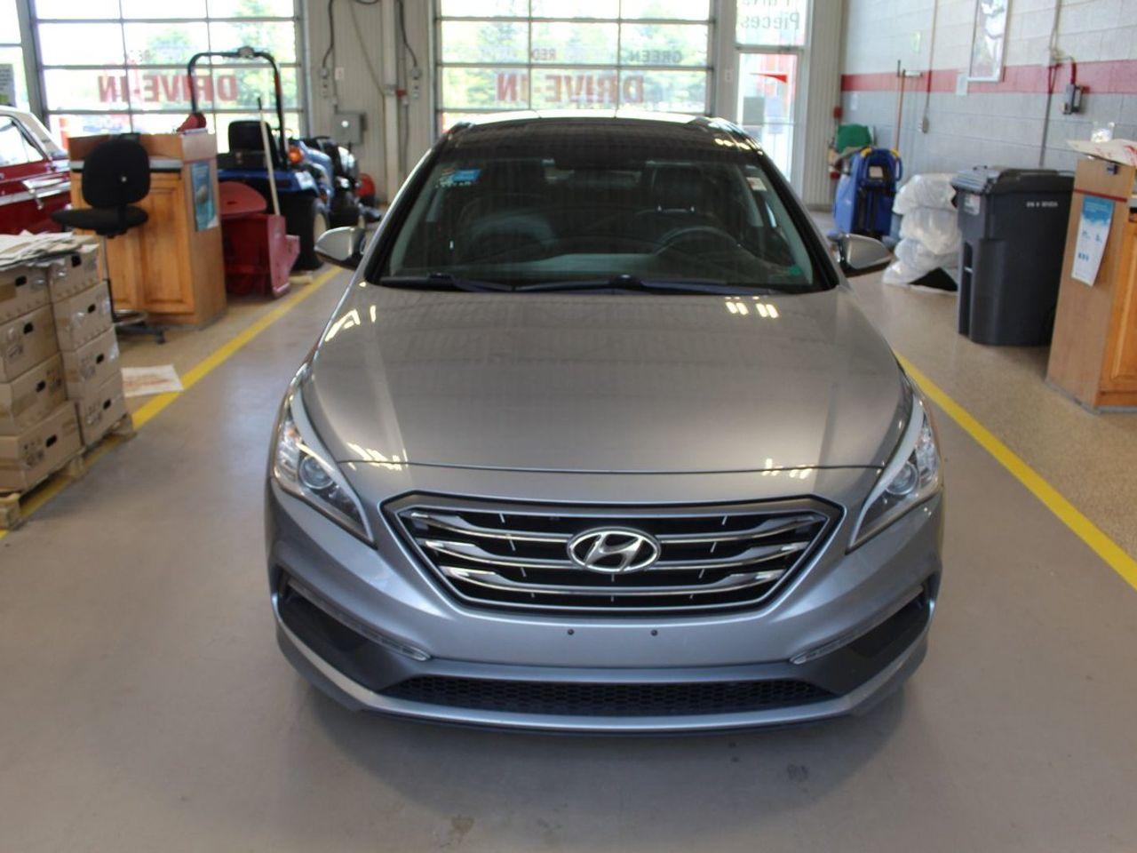 2015 Hyundai Sonata Sport-4