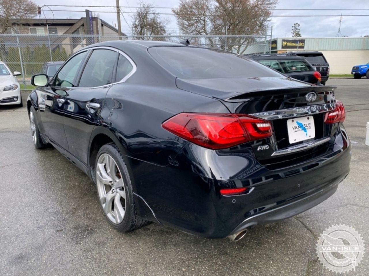 2015 Infiniti Q70 -4