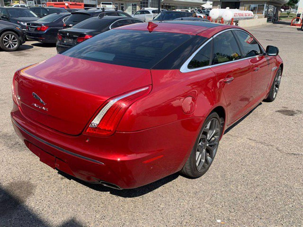 2015 Jaguar XJ XJ-4