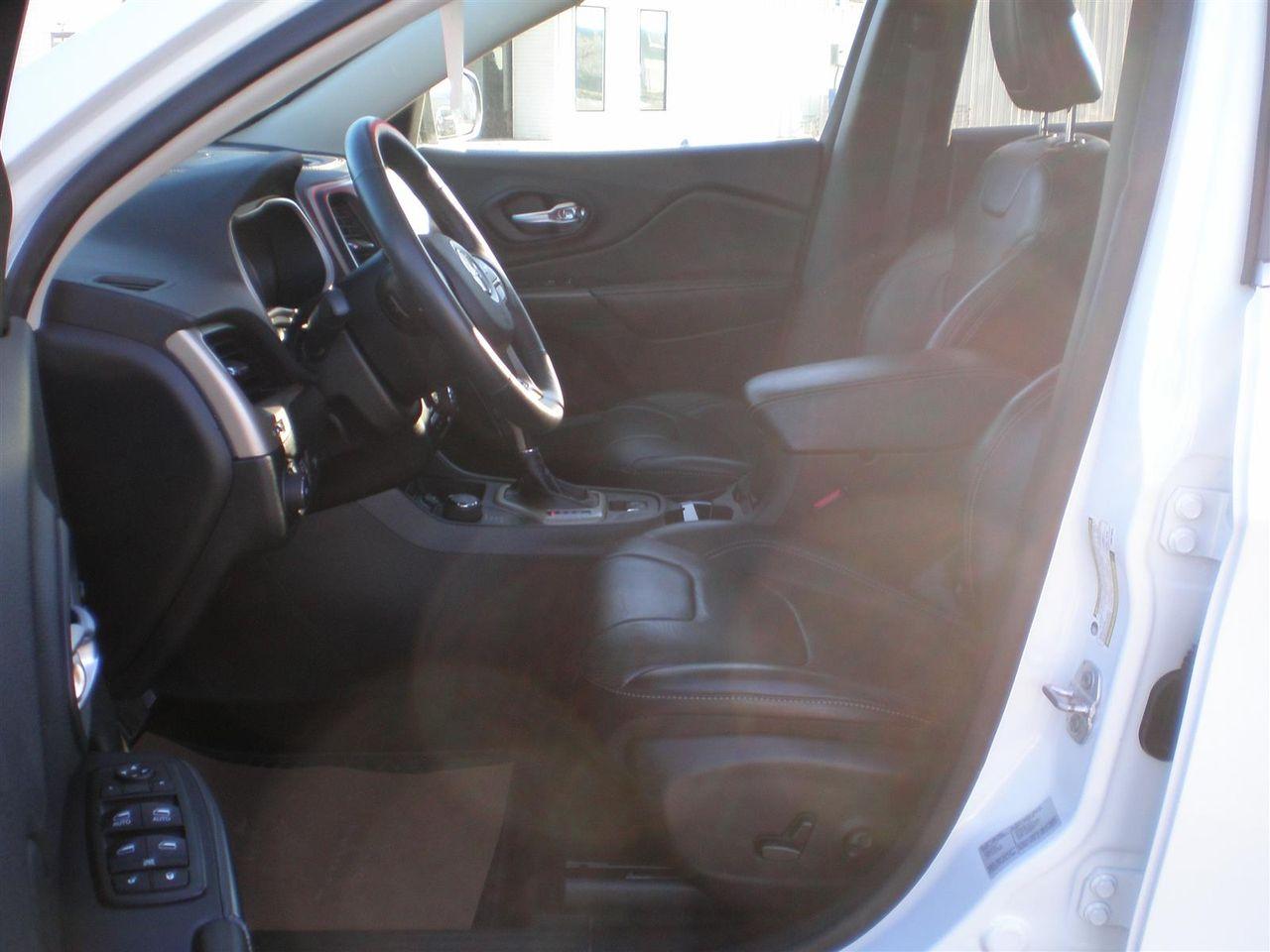 2015 Jeep Cherokee Limited-4
