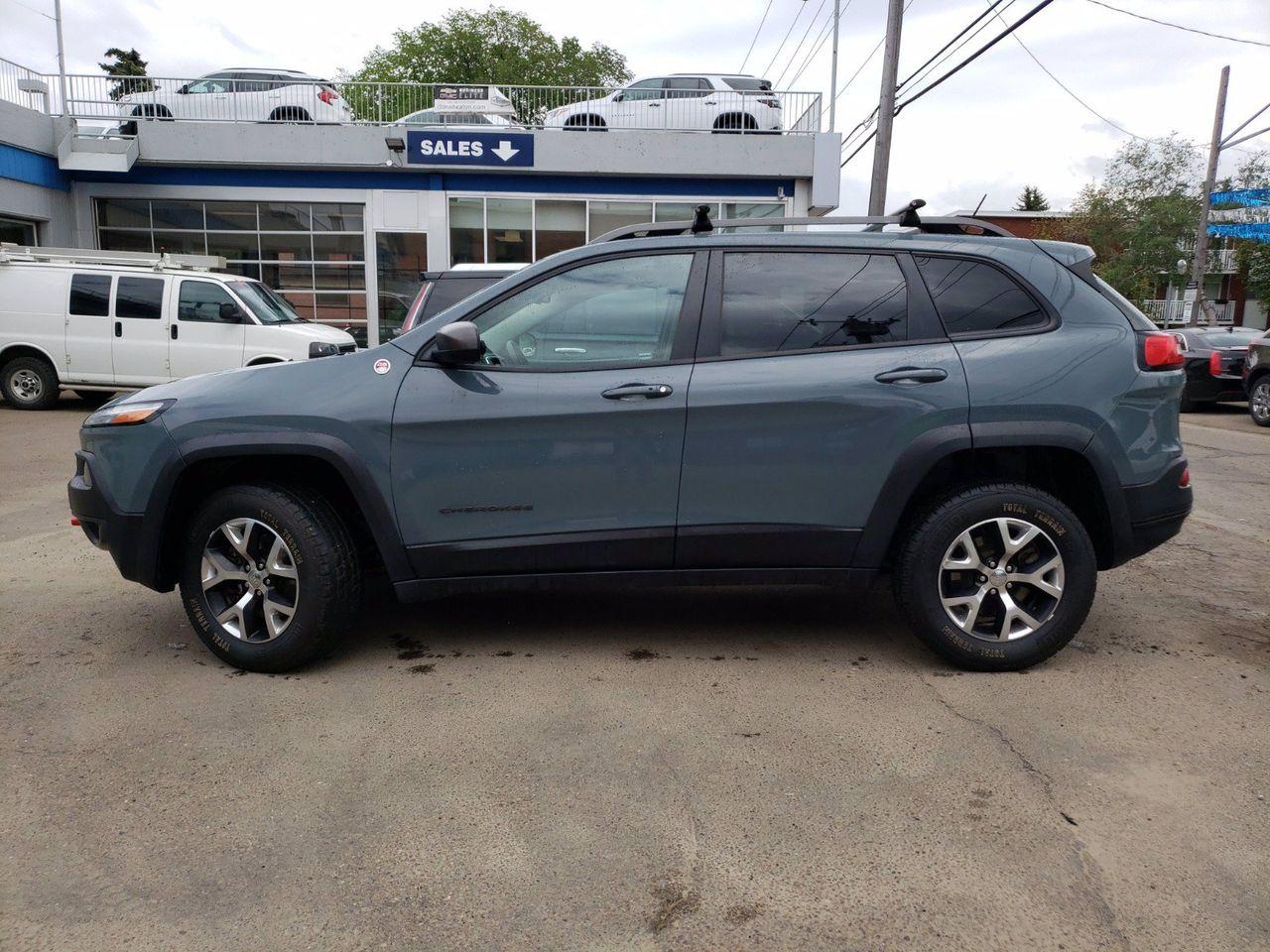 2015 Jeep Cherokee Trailhawk-2