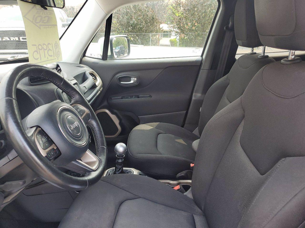 2015 Jeep Renegade North-4