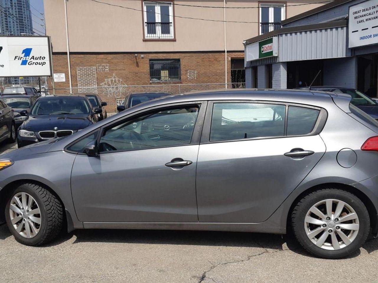2015 Kia Forte 5-Door LX-1