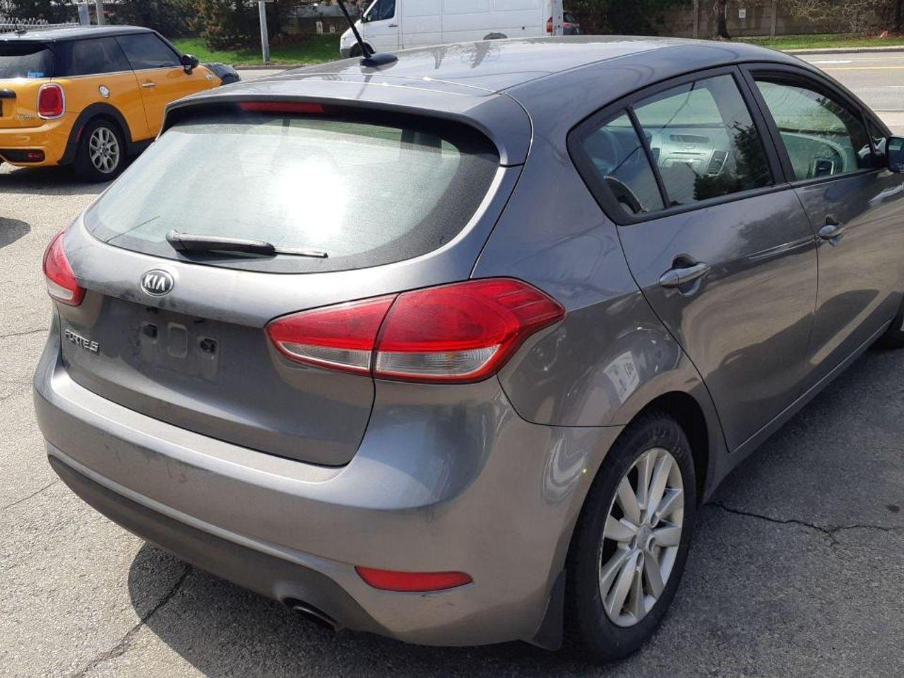 2015 Kia Forte 5-Door LX-3