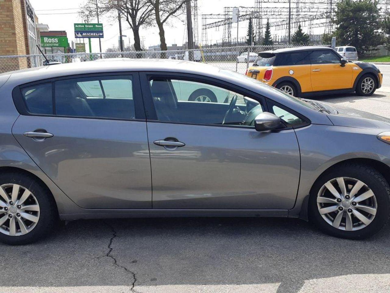 2015 Kia Forte 5-Door LX-4