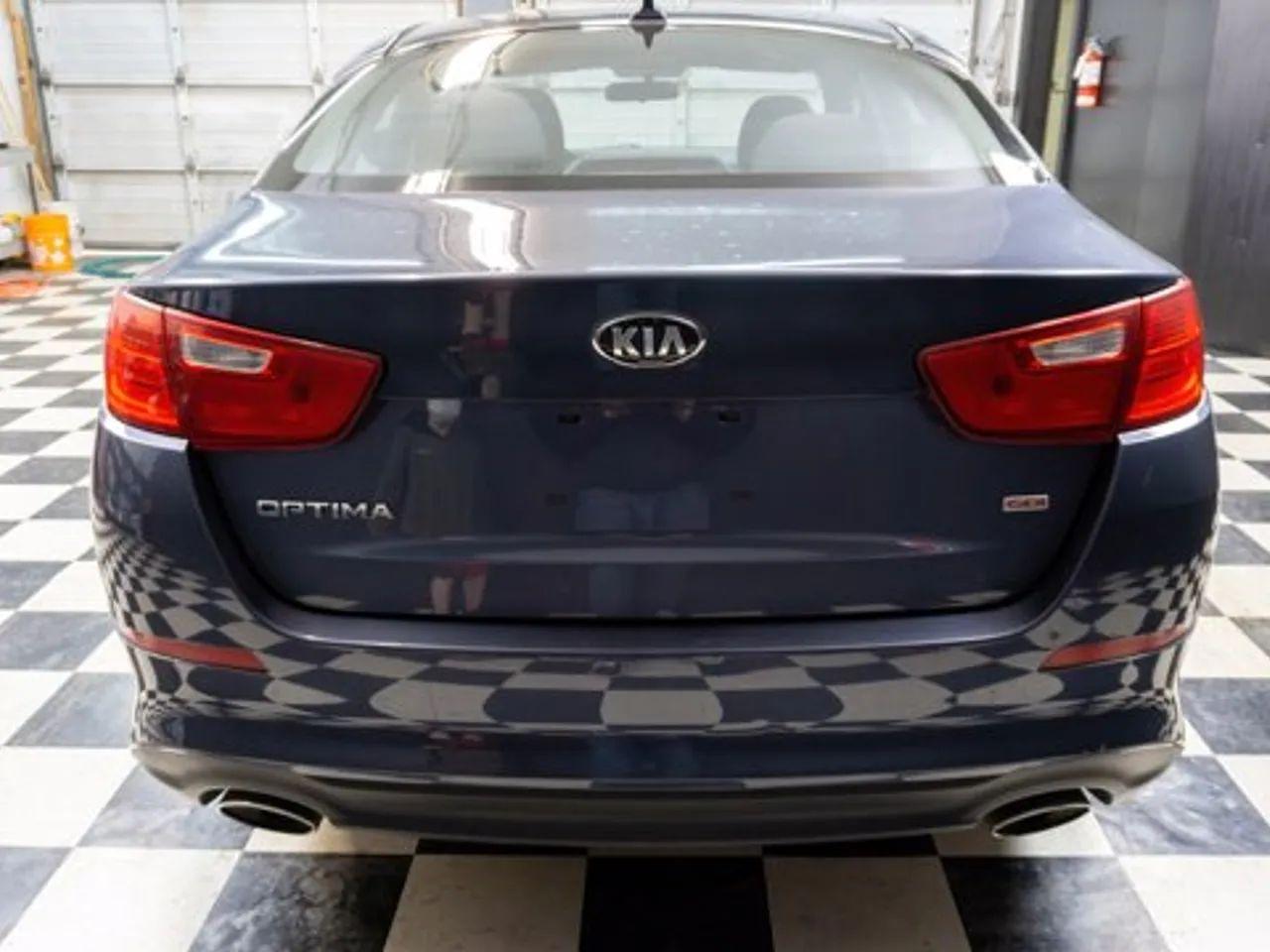 2015 Kia Optima LX-4