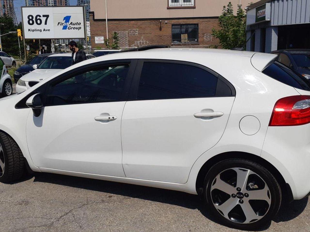 2015 Kia Rio5 eX-1