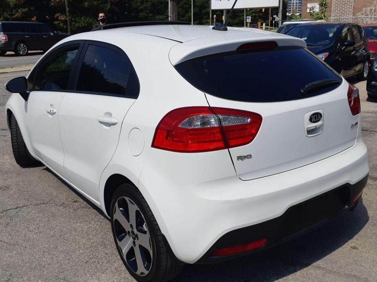 2015 Kia Rio5 eX-2