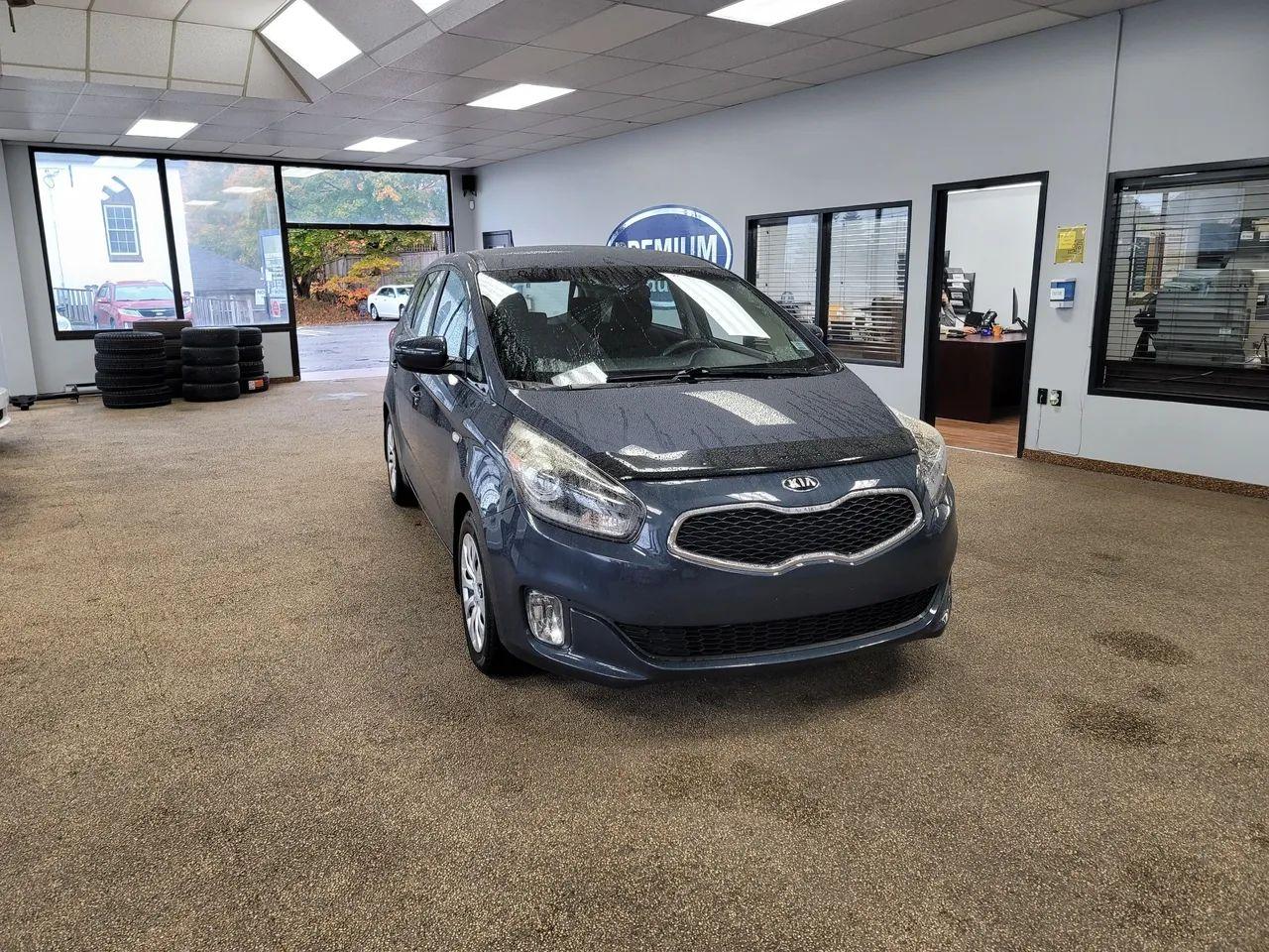 2015 Kia Rondo FX-2
