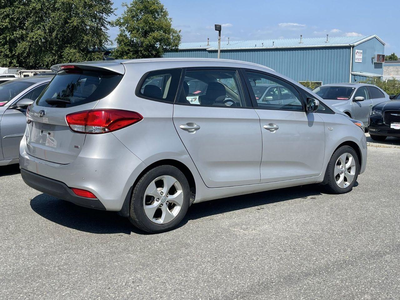 2015 Kia Rondo FX-3