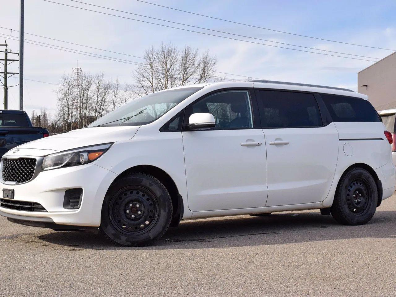 2015 Kia Sedona LX-4