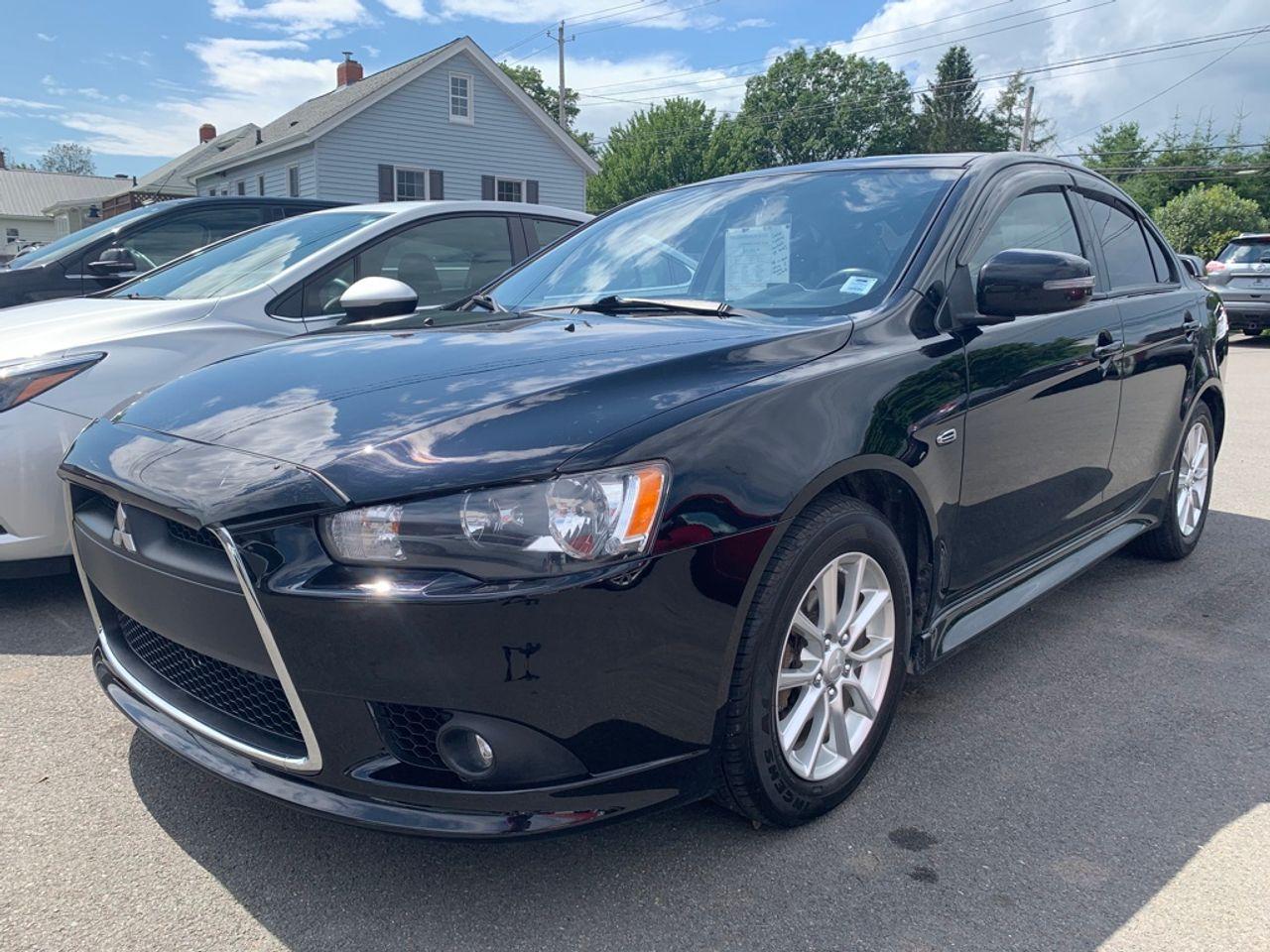 2015 Mitsubishi Lancer SE-0