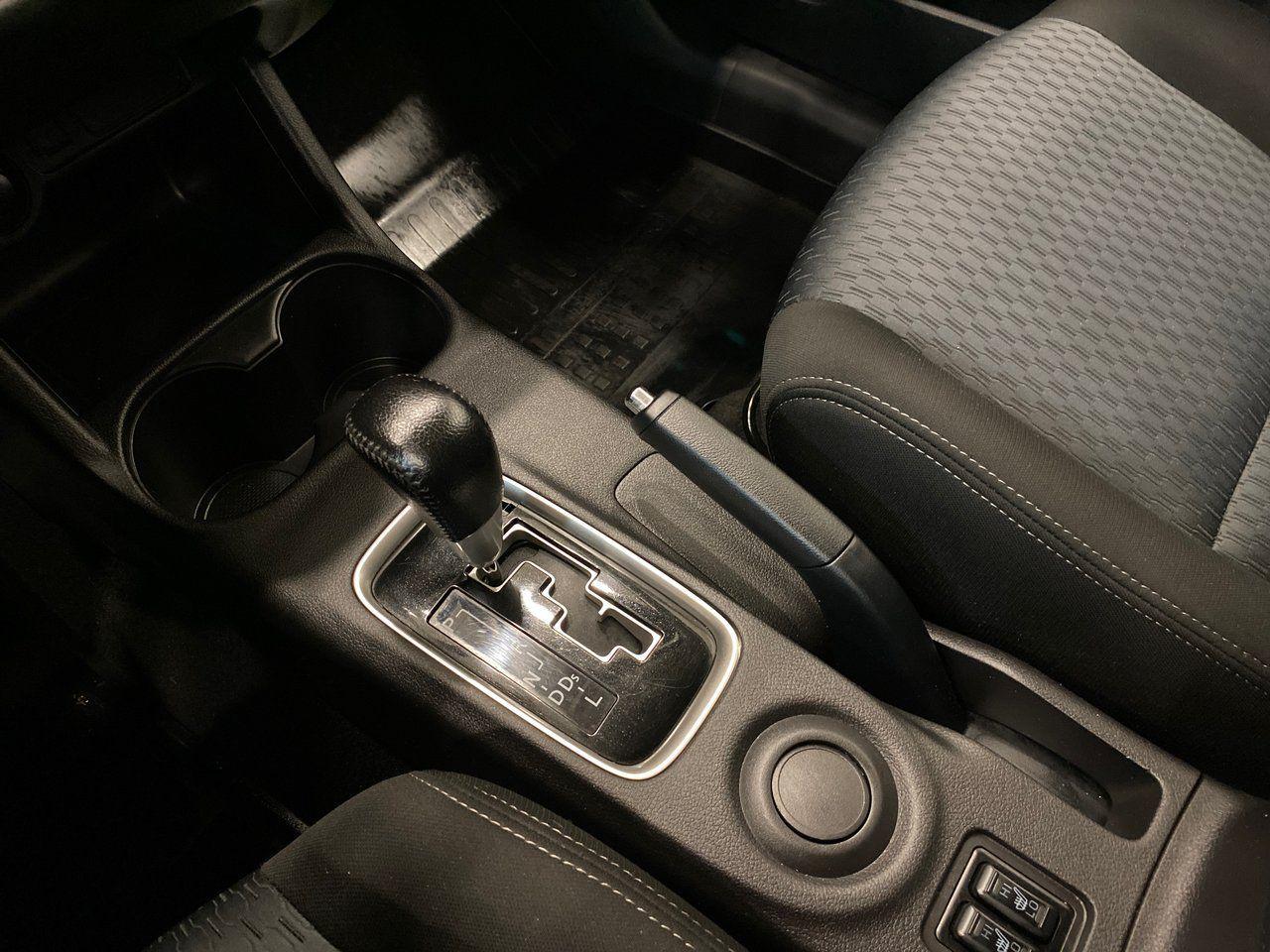 2015 Mitsubishi Outlander ES-4