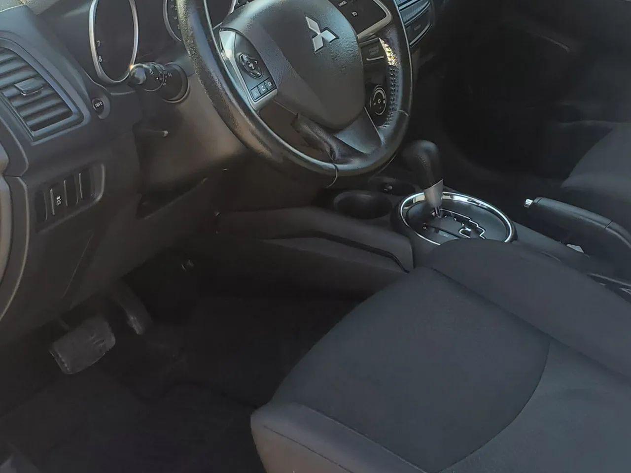 2015 Mitsubishi RVR SE-1