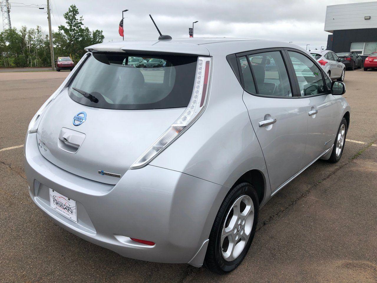 2015 Nissan LEAF S-3