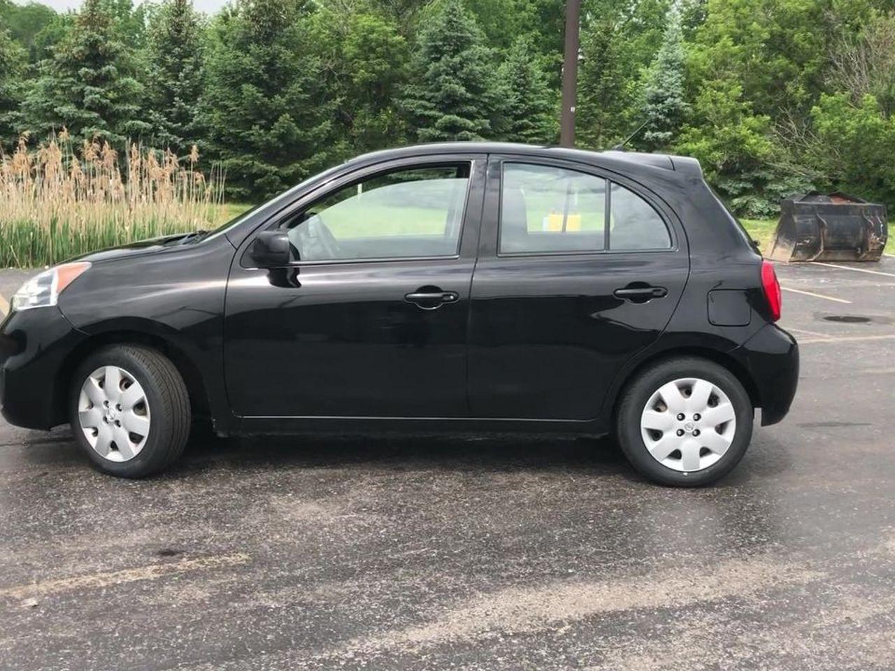 2015 Nissan Micra Base-4