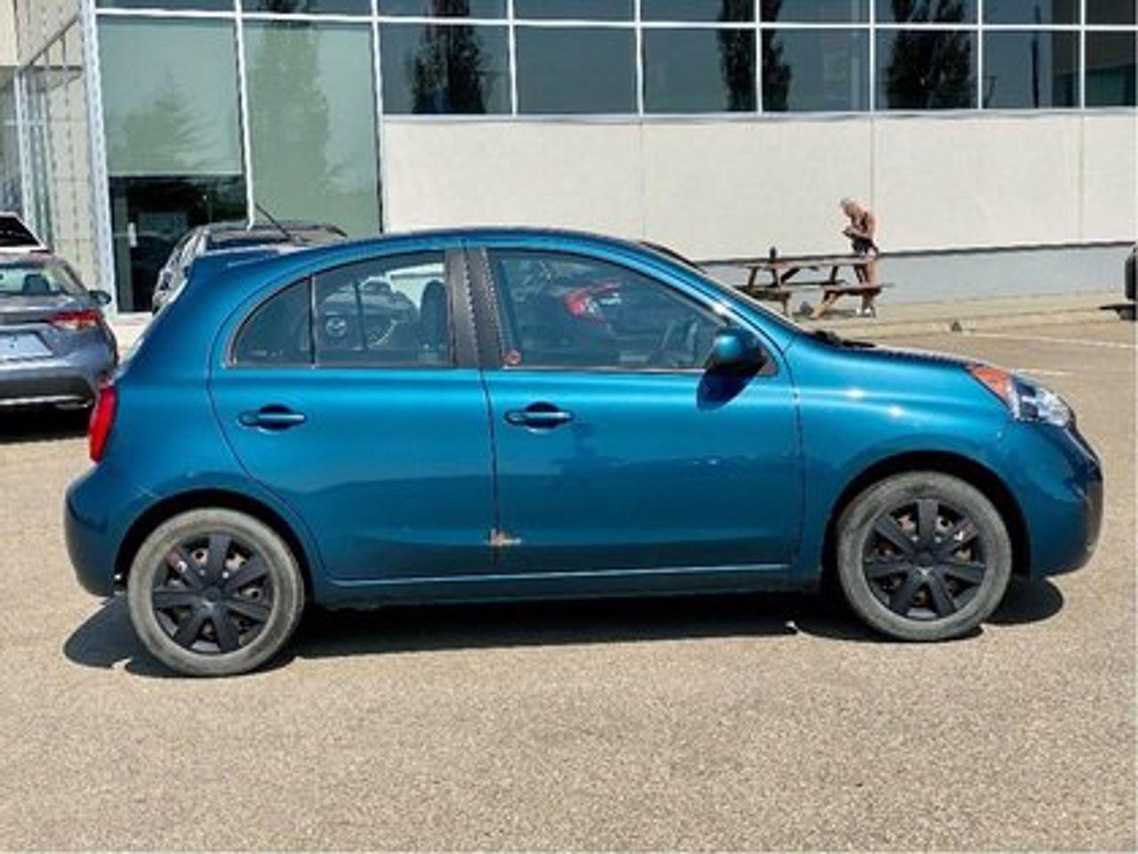 2015 Nissan Micra Base-3