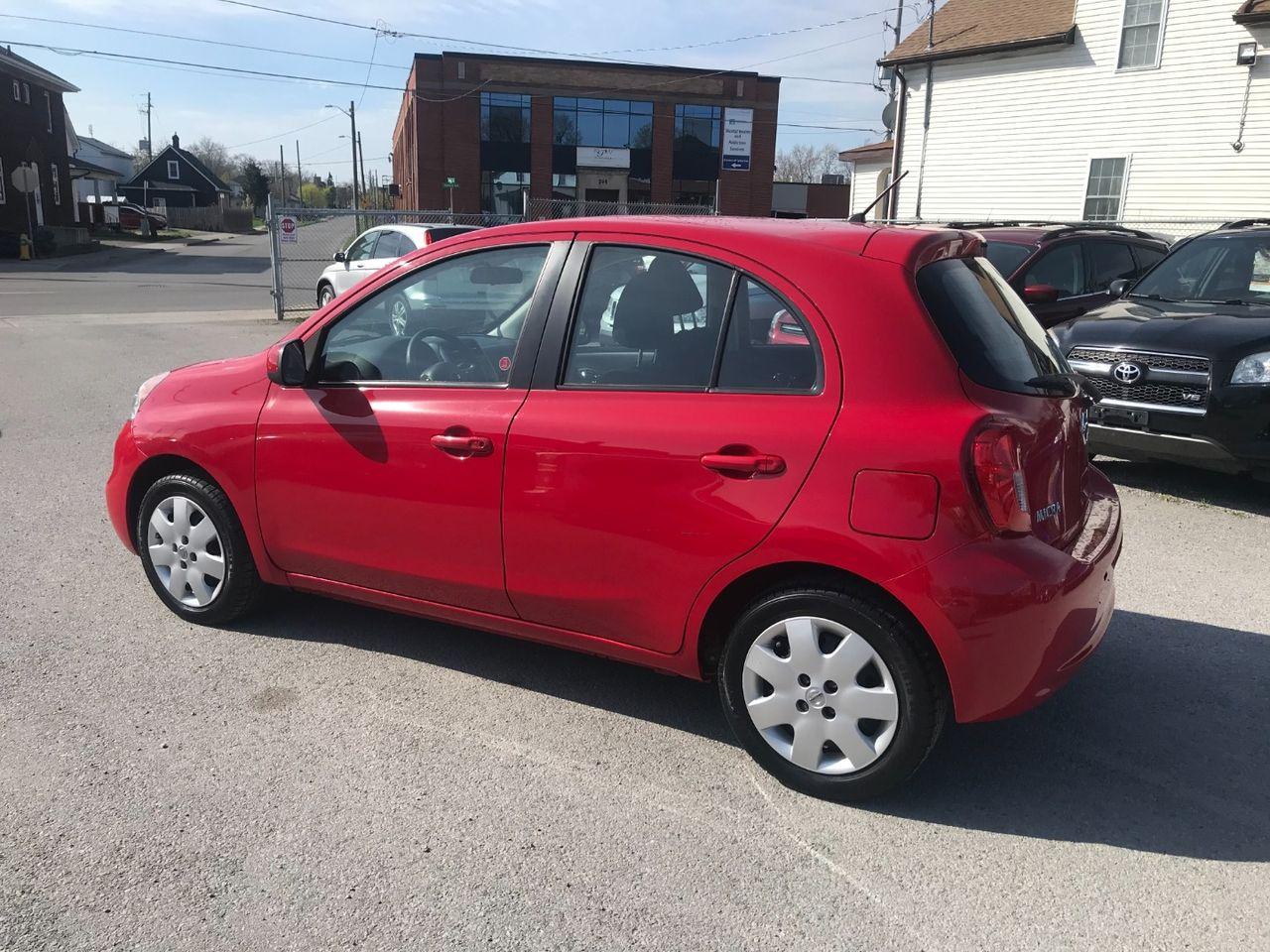 2015 Nissan Micra Base-2