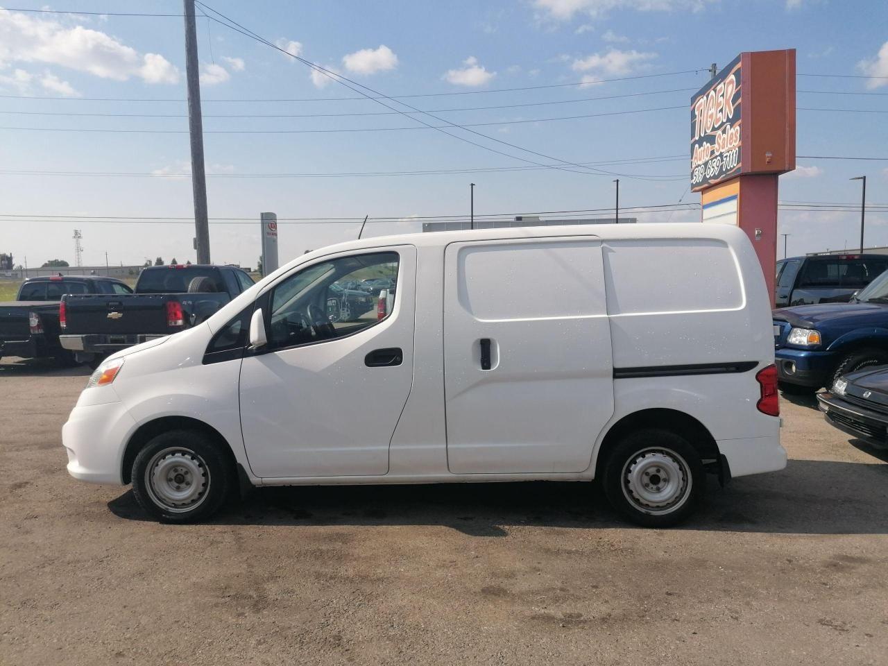 2015 Nissan NV200 SV-1