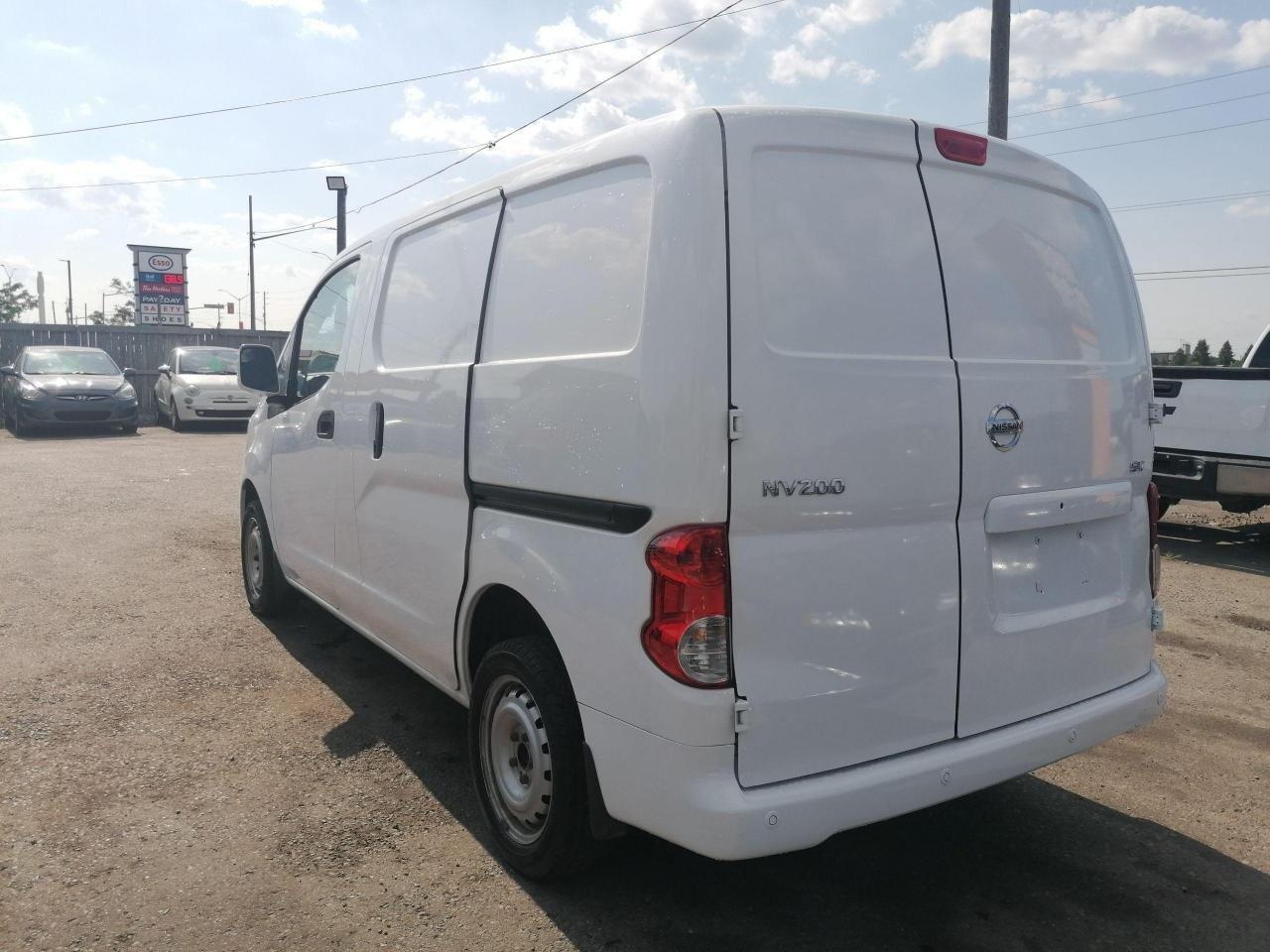 2015 Nissan NV200 SV-2