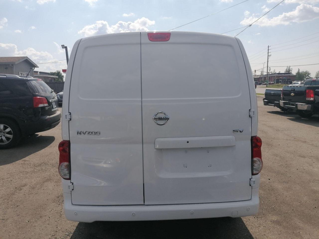 2015 Nissan NV200 SV-3