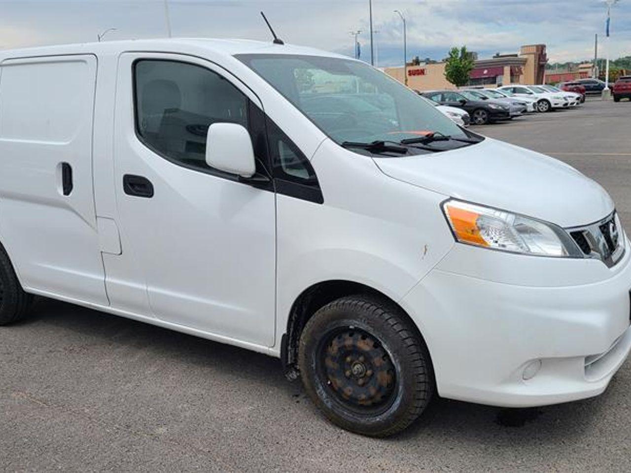 2015 Nissan NV200 SV-2