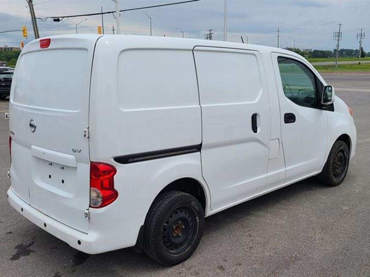 2015 Nissan NV200 SV-3