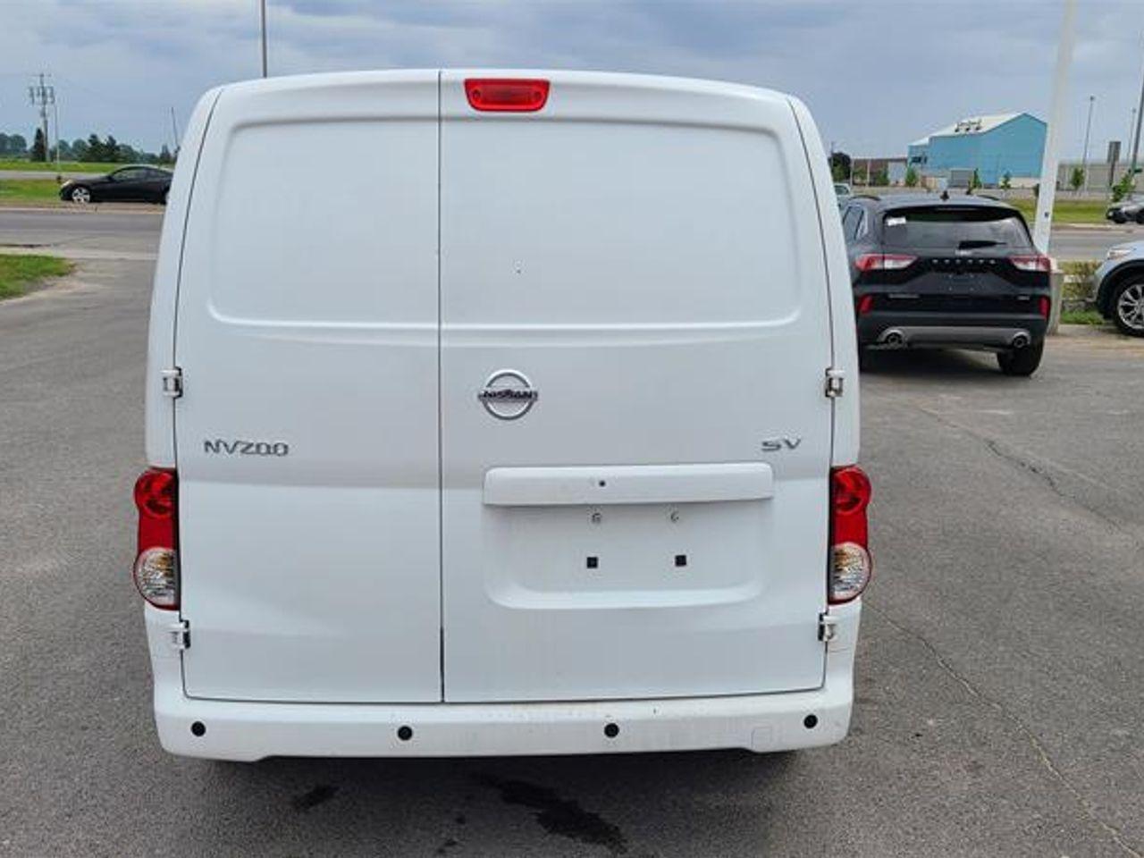 2015 Nissan NV200 SV-4