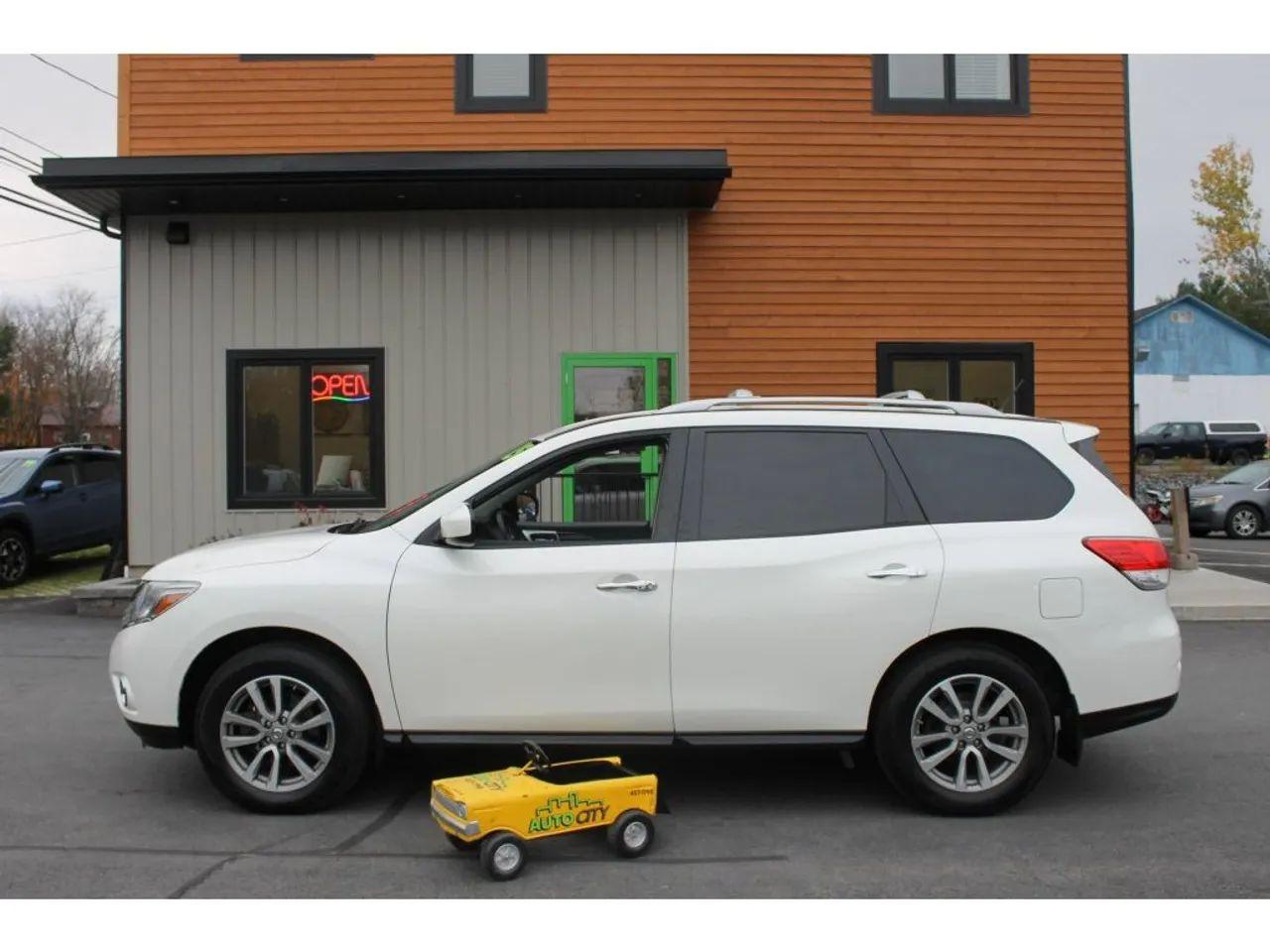 2015 Nissan Pathfinder S-1