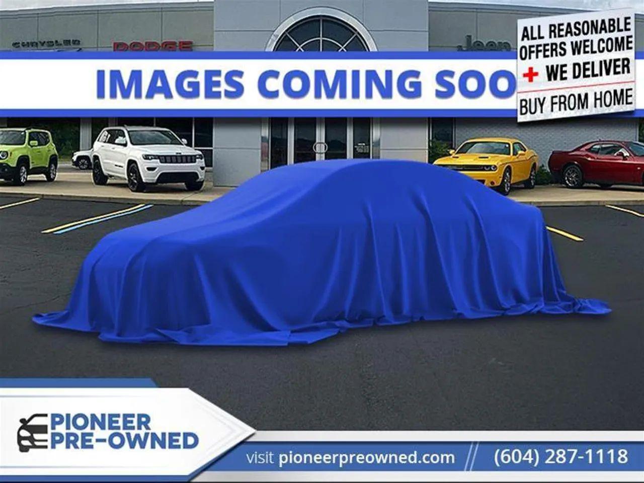 2015 Nissan Pathfinder SV-0
