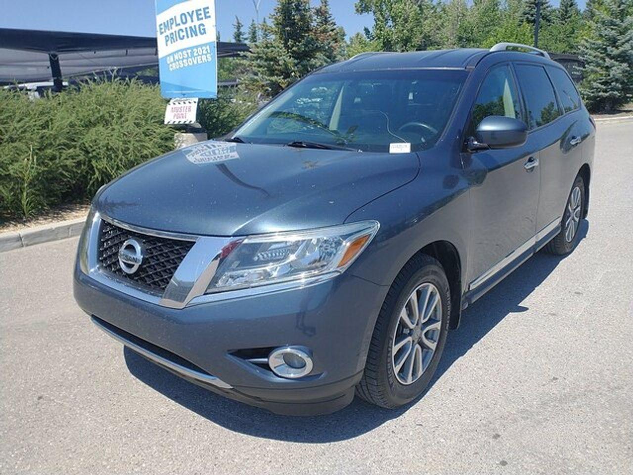 2015 Nissan Pathfinder SV-0