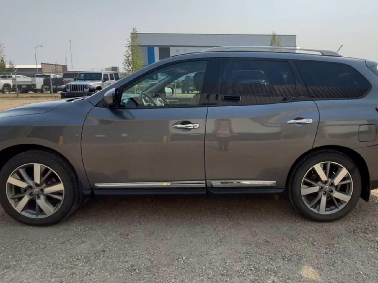 2015 Nissan Pathfinder SV-4