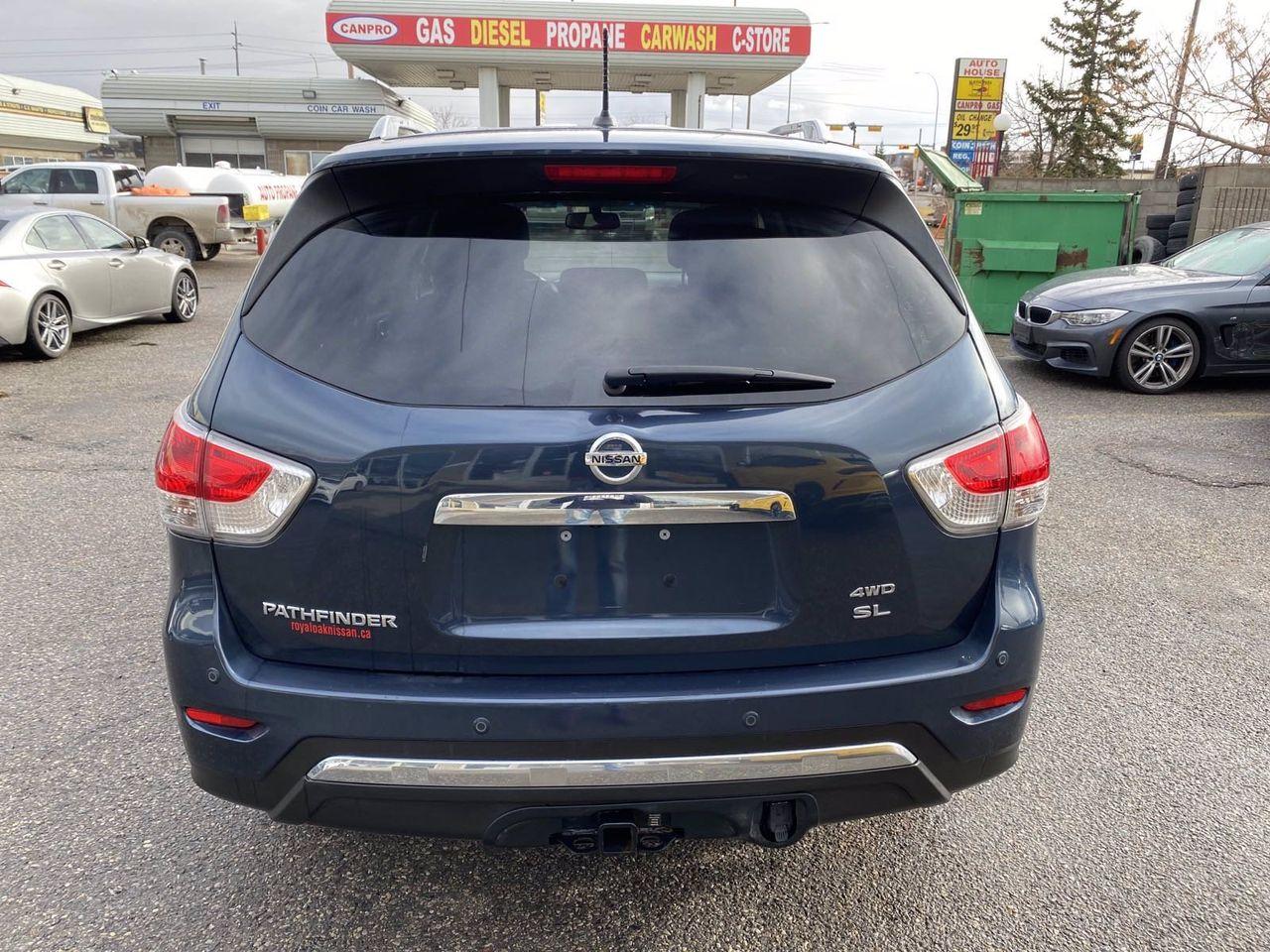 2015 Nissan Pathfinder SV-2