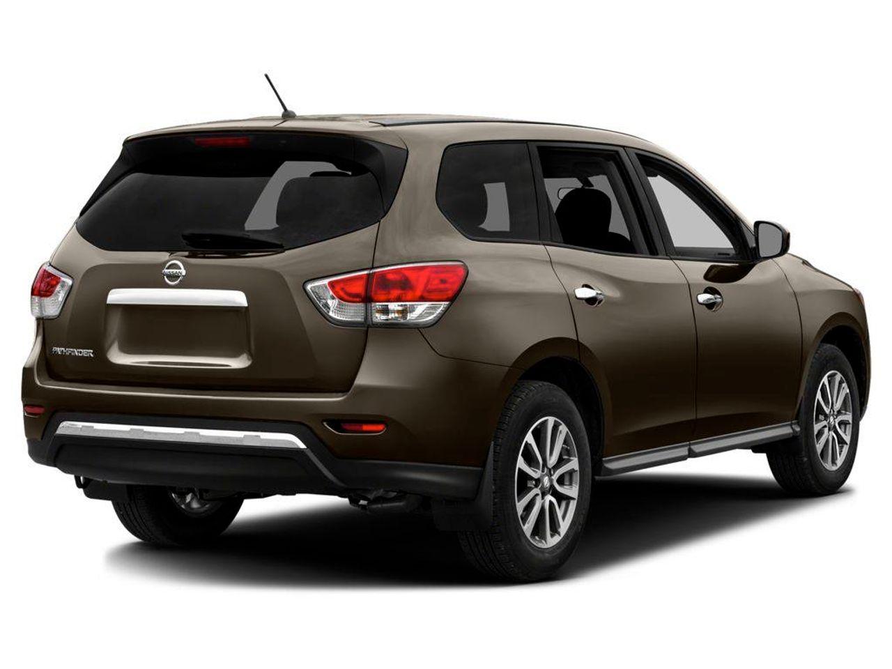 2015 Nissan Pathfinder SV-2
