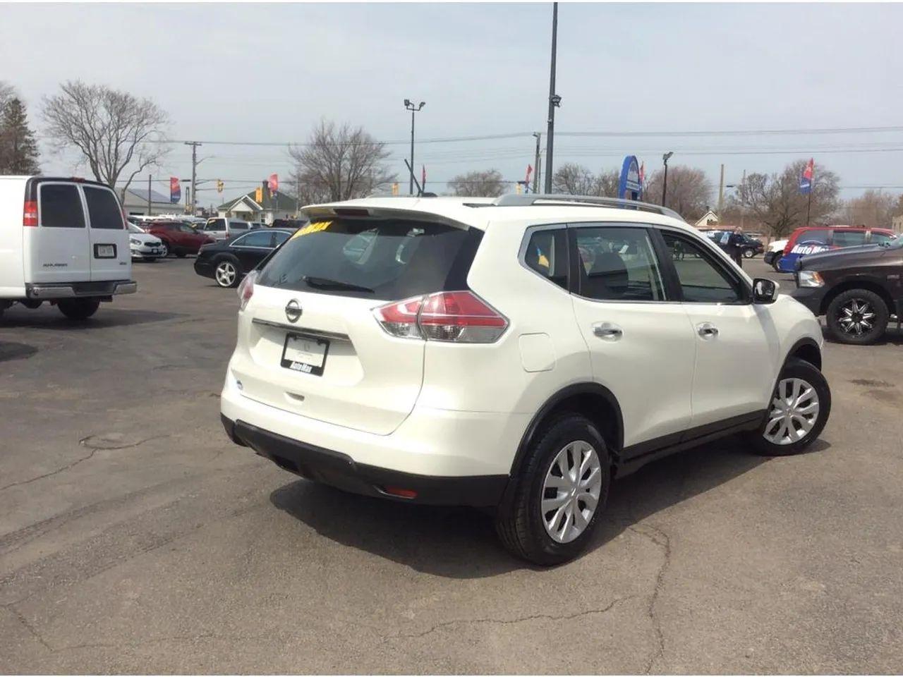 2015 Nissan Rogue SL-4