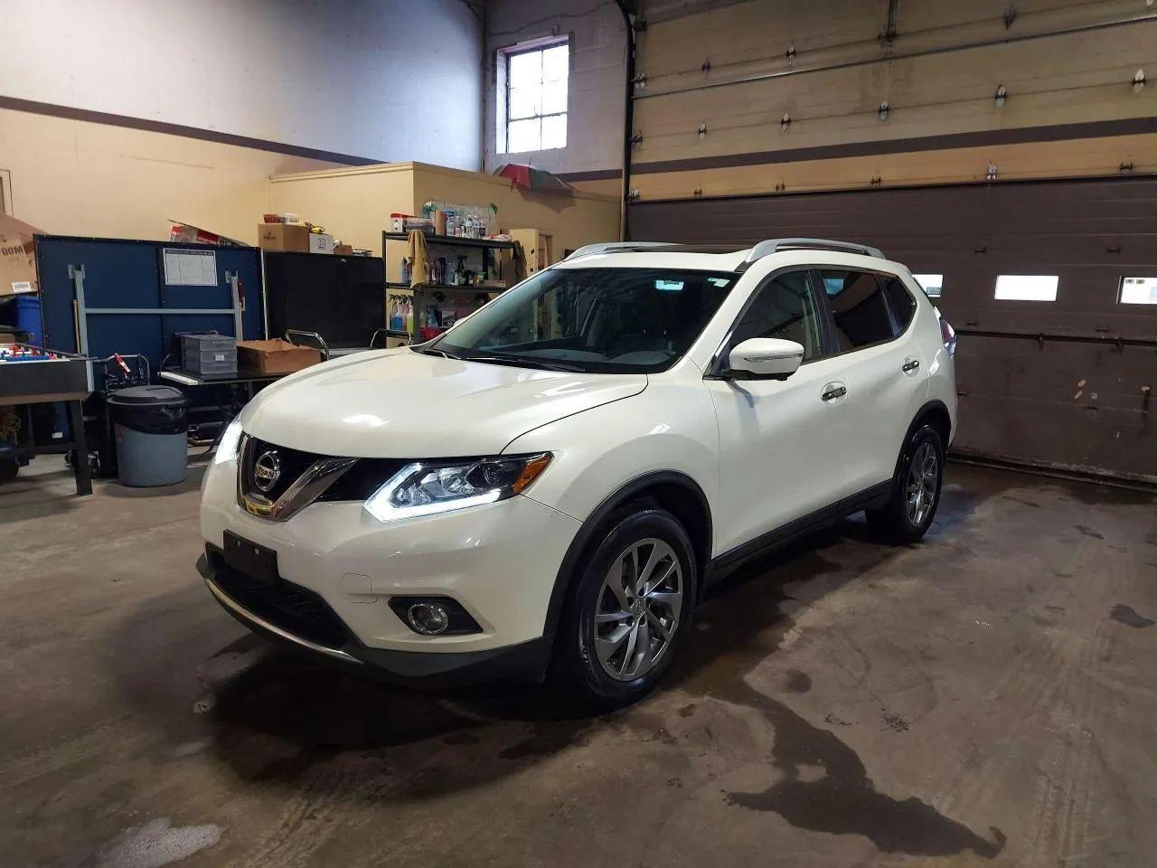 2015 Nissan Rogue SL-0