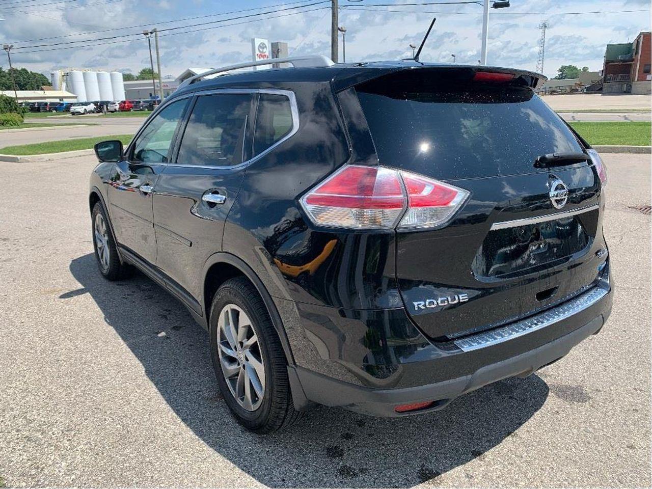 2015 Nissan Rogue SL-4