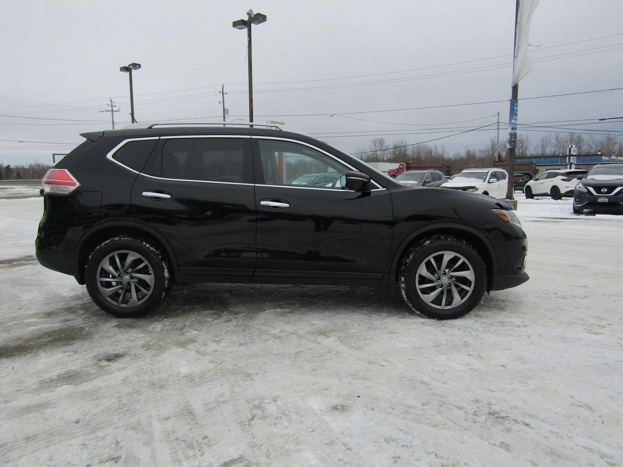 2015 Nissan Rogue SL-3