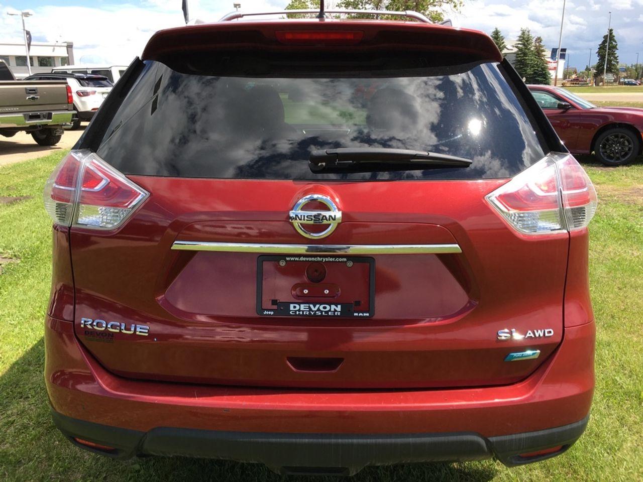 2015 Nissan Rogue SL-3